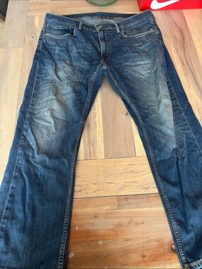 Levi's Men's Blue Straight Jeans - Faded Wash